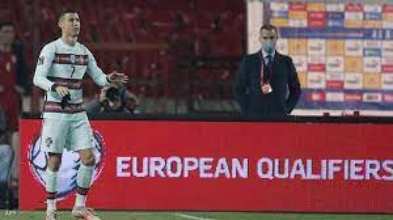 رونالدو يعلق على واقعة انفعاله في مباراة صربيا
