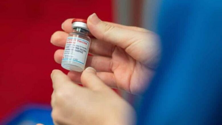 عرض الصحف البريطانية -فيروس كورونا: حالات الإصابة بكوفيد 19 في بريطانيا قد يرتفع مجددا رغم التقدم السريع في حملة التطعيم - الغارديان