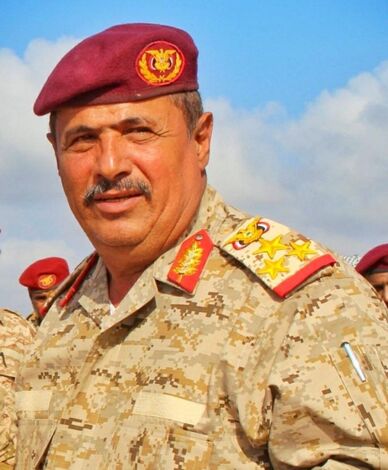 قائد القوات المشتركة محور أبين يهنئ رئيس الجمهورية بمناسبة حلول شهر رمضان المبارك
