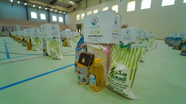 جمعية الرعاية الإسلامية توزع إفطار الصائم لـ (4000) مستفيد في اليمن