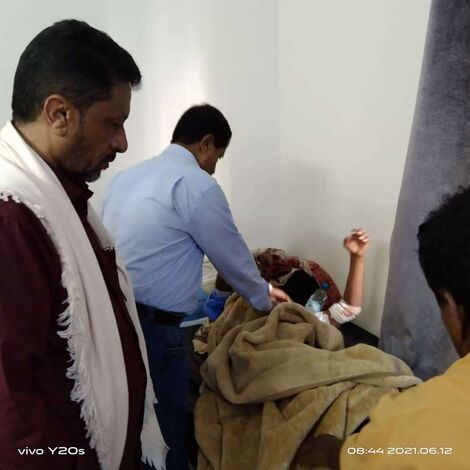 الشقي وغيثان يزوران جرحى تفجير زنجبار بمستشفيات العاصمة عدن