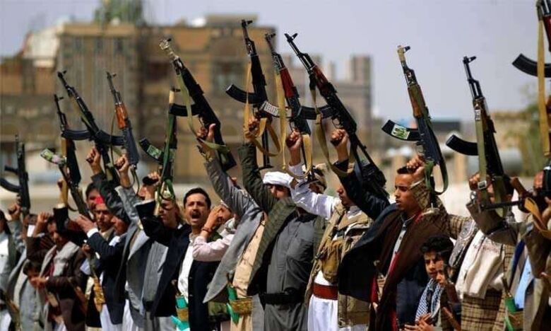 الشرق الاوسط: جماعة الحوثي تمنح عناصرها آلاف الشهادات الجامعية نظير توجههم للقتال