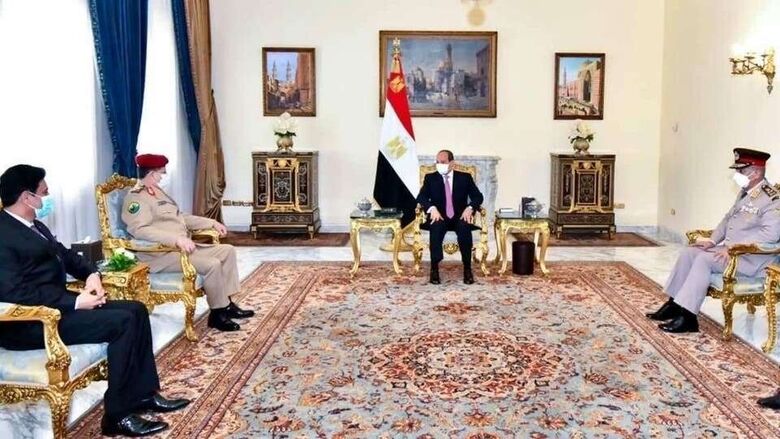 السيسي: موقف مصر ثابت بدعم جهود التوصل لحل سياسي شامل لأزمة اليمن