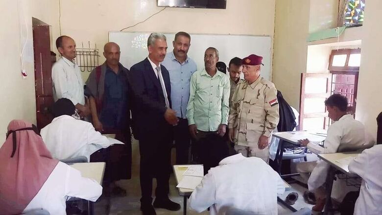 رئيس انتقالي الضالع يدشن الامتحانات في كلية عدن للعلوم الطبية في مديرية جحاف