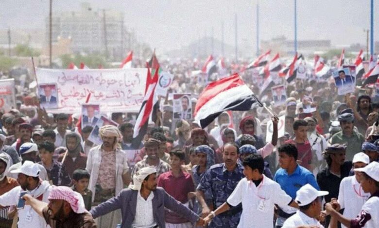 صحافي كويتي بارز يوجه رسالة مهمة للشعب اليمني .. ماذا جاء فيها!