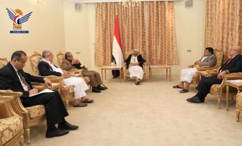 الحوثيون يعلنون موافقتهم على فتح الطرقات في اليمن