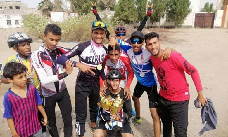 الشعلة يتوج بطلا لسباق الدراجات لأندية العاصمة عدن