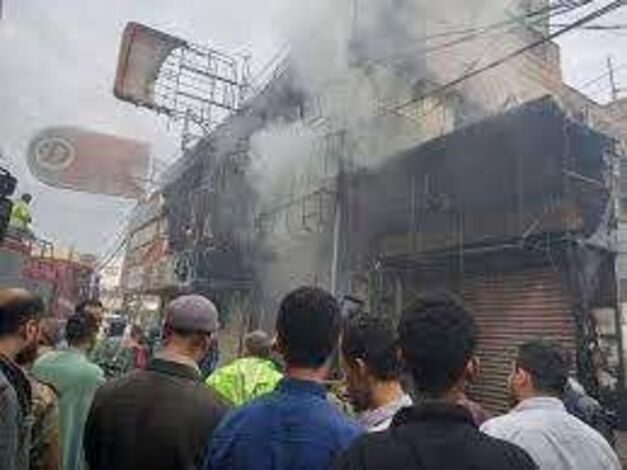 حريق بصنعاء يلتهم 3 محلات لبيع الهواتف