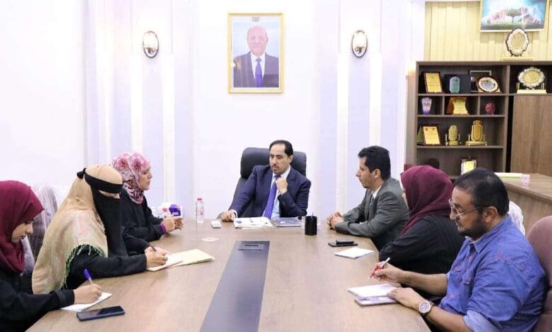وزير الشباب والرياضة يلتقي رئيس اللجنة الوطنية للمرأة