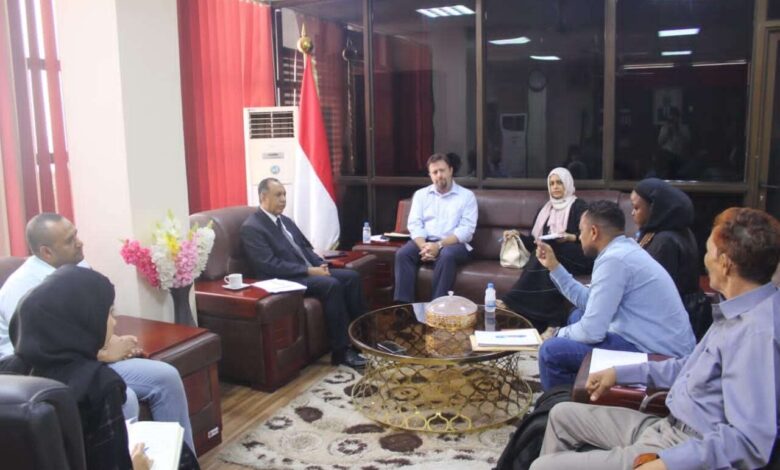 وزير الصناعة يناقش مع برنامج الأغذية العالمي مستوى تدخلاته في اليمن