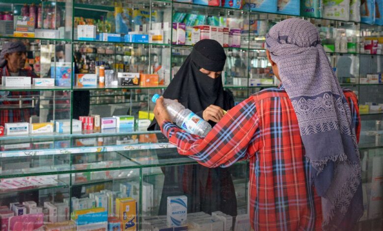 بين الاحتكار وتصاعد الجبايات.. اختفاء لأدوية الأمراض المزمنة في اليمن!