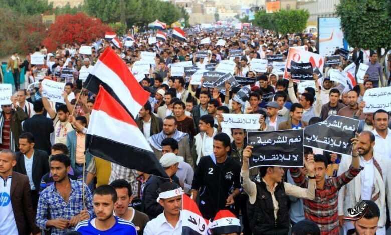 مسؤول حكومي: الشعب اليمني ينتظر الضوء الأخضر وسيسقط مشروع الحوث-ي