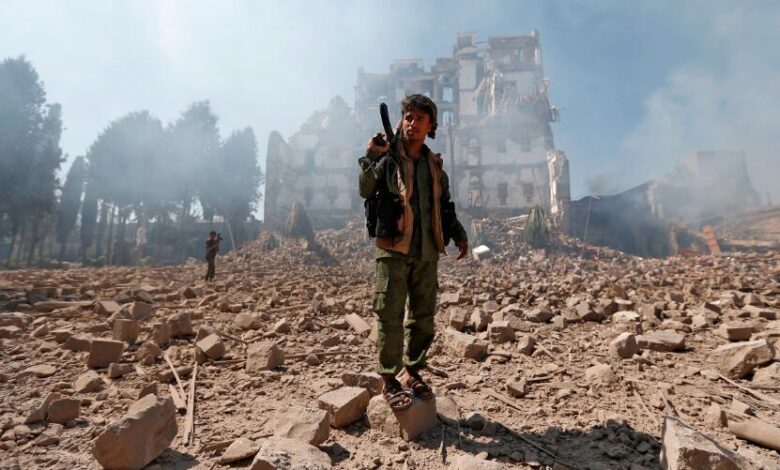صحيفة إماراتية: مساعٍ دولية للانتقال إلى مشاورات سلام شامل في اليمن