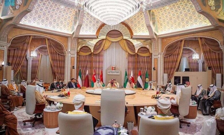 المجلس الأعلى لدول الخليج يؤكد دعمه لمجلس القيادة الرئاسي ويدين إستمرار التدخلات الإيرانية في اليمن