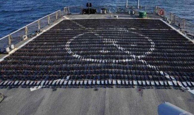 قوات تابعة للبحرية الفرنسية تصادر سفينة أسلحة إيرانية كانت في طريقها للحوثيين