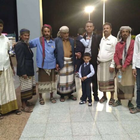 مدير عام جيشان وعدداً من الشخصيات الاجتماعية يستقبلون الدكتور محسن قشقوش في مطار عدن