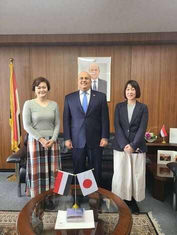 السفير عادل السنيني يلتقي الامين العام لمركز اليابان الدولي