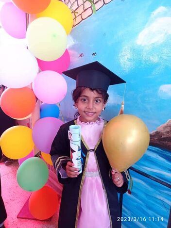الطفلة سجى السليماني تحتفل بتخرجها من الروضة