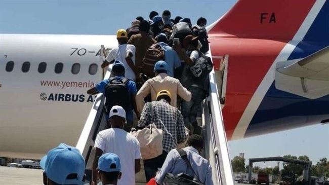 الهجرة الدولية تجلي اكثر من 375 مهاجراً إثيوبياً من عدن إلى أديس أبابا