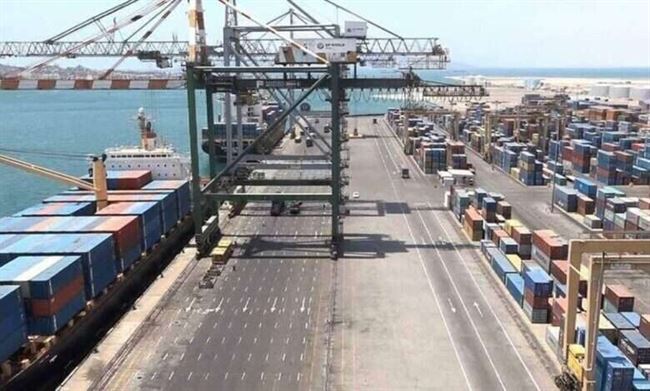 حصري: تحويل مسار السفن الى ميناء عدن ورفع الحظر عن مواد صناعية كانت ممنوعة
