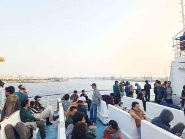 رحلات إجلاء جديدة لـ 450 مواطنًا يمنيًا من السودان